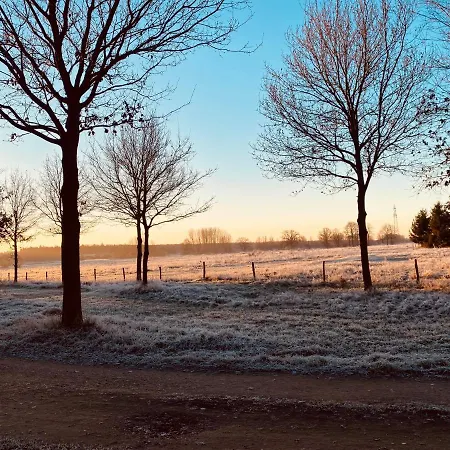 לינה וארוחת בוקר Op De Soursehof